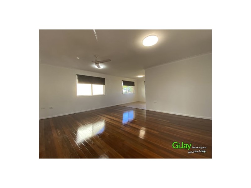 10 Blackwattle St, Macgregor QLD 4109