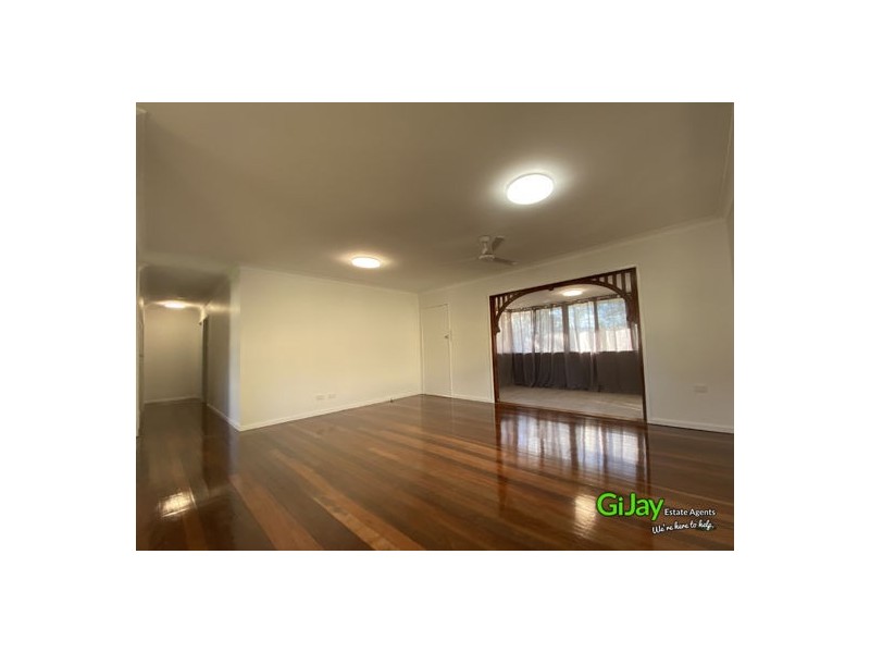 10 Blackwattle St, Macgregor QLD 4109