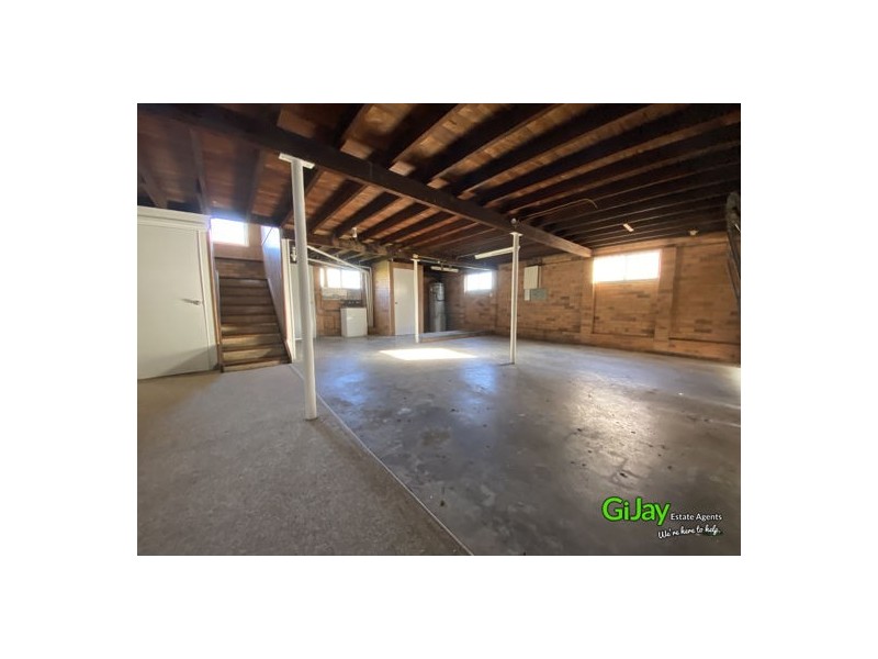 10 Blackwattle St, Macgregor QLD 4109