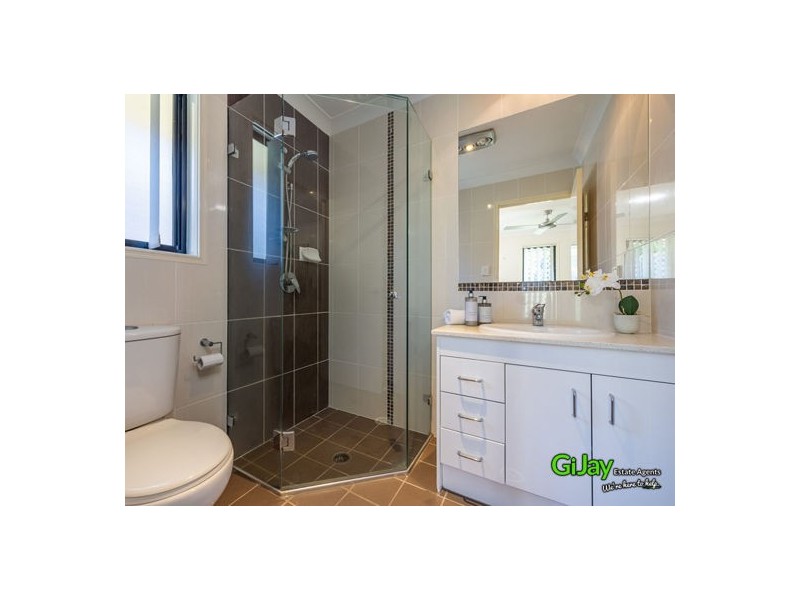 37 Dennis Vale Drive, Daisy Hill QLD 4127