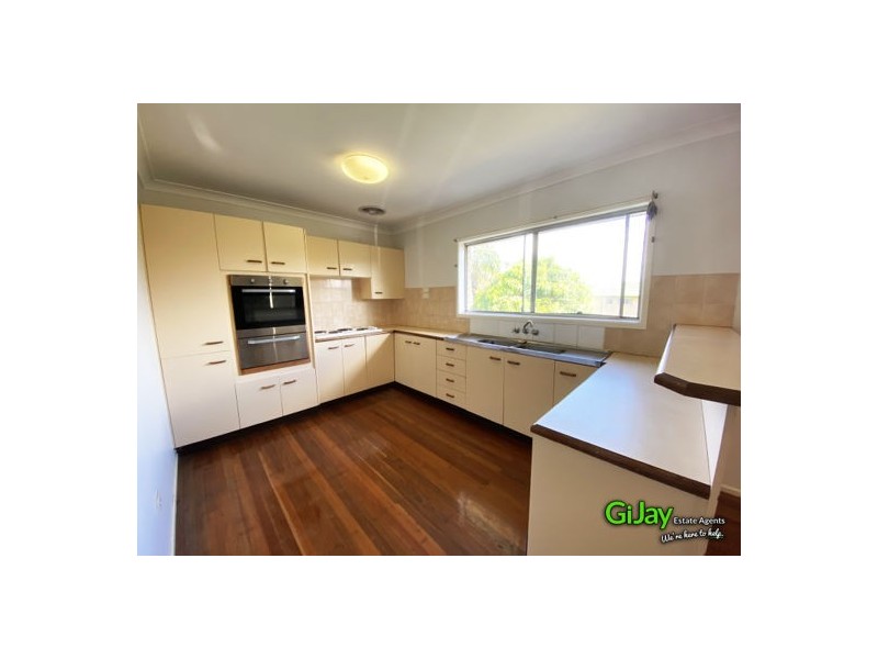 25 Novello Street, Mansfield QLD 4122