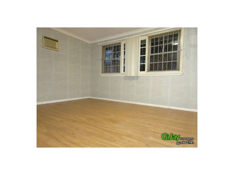 44 Macadamia Street, Macgregor QLD 4109