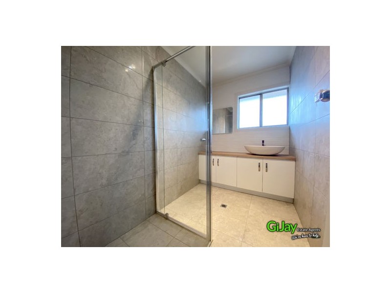 484 Loganlea Rd, Slacks Creek QLD 4127