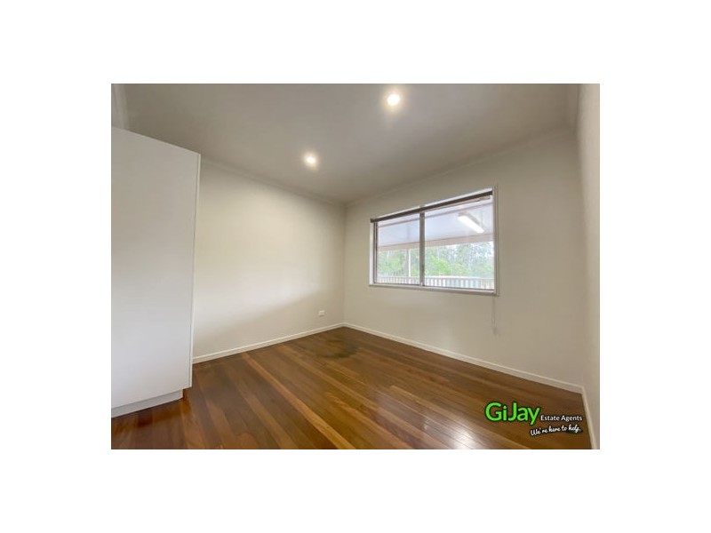 484 Loganlea Rd, Slacks Creek QLD 4127