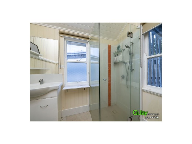 221 Juliette Street, Greenslopes QLD 4120