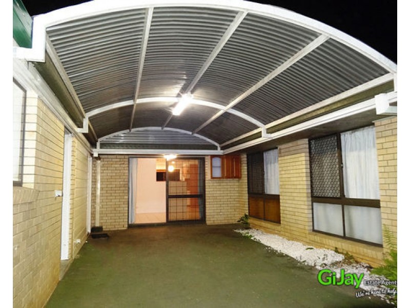 10 Chicago St, Robertson QLD 4109