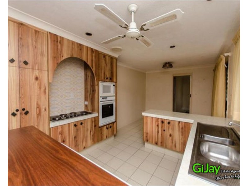 30 Arcadia Drive, Mermaid Waters QLD 4218