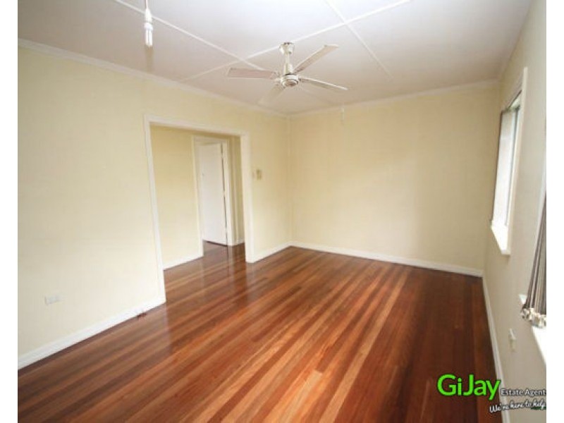 561 Newnham Road, Upper Mount Gravatt QLD 4122