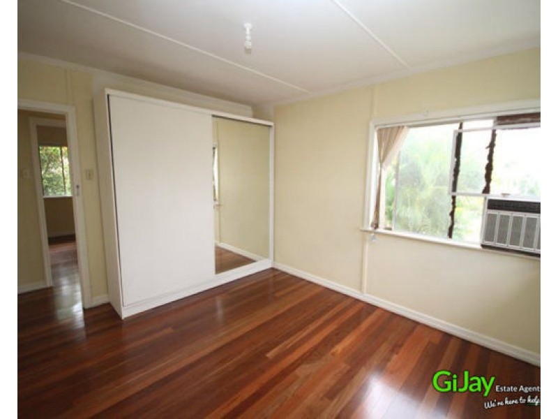 561 Newnham Road, Upper Mount Gravatt QLD 4122