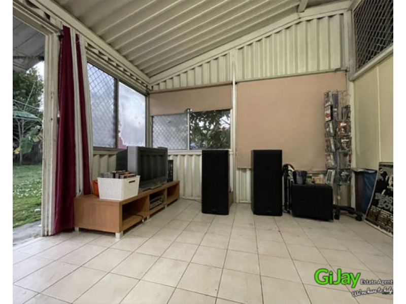 561 Newnham Road, Upper Mount Gravatt QLD 4122