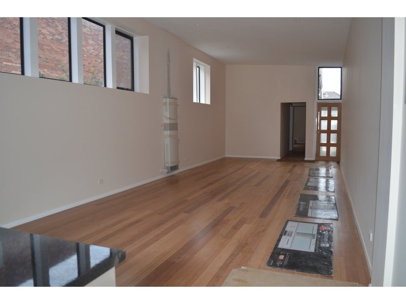 864 Sydney Road, Brunswick VIC 3056