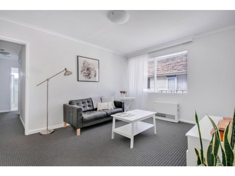 8/12 McColl Court, Brunswick West VIC 3055