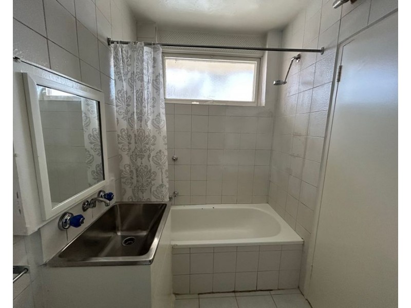 4/305 Albion Street, Brunswick VIC 3056