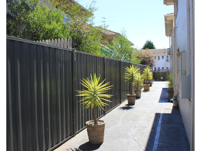 1/2A Foden Street, Brunswick West VIC 3055