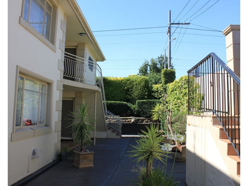 1/2A Foden Street, Brunswick West VIC 3055