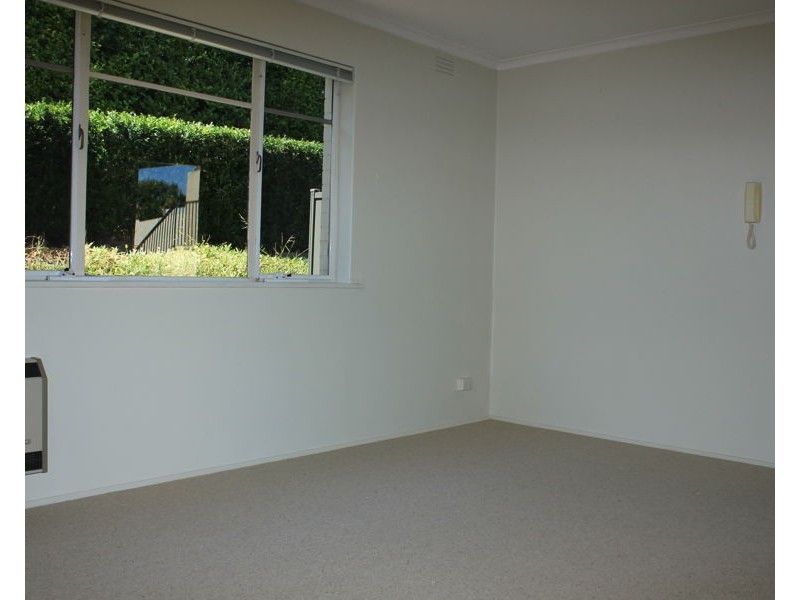 1/2A Foden Street, Brunswick West VIC 3055