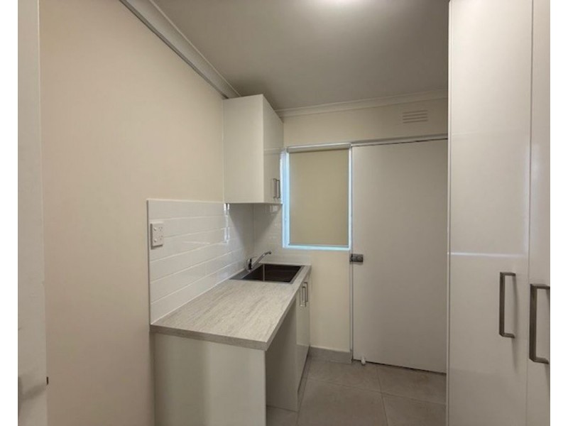 1/17 Saunders Street, Coburg VIC 3058