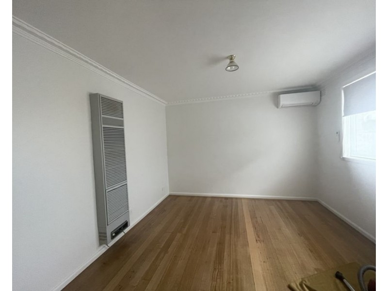 3/64 Decarle Street, Brunswick VIC 3056