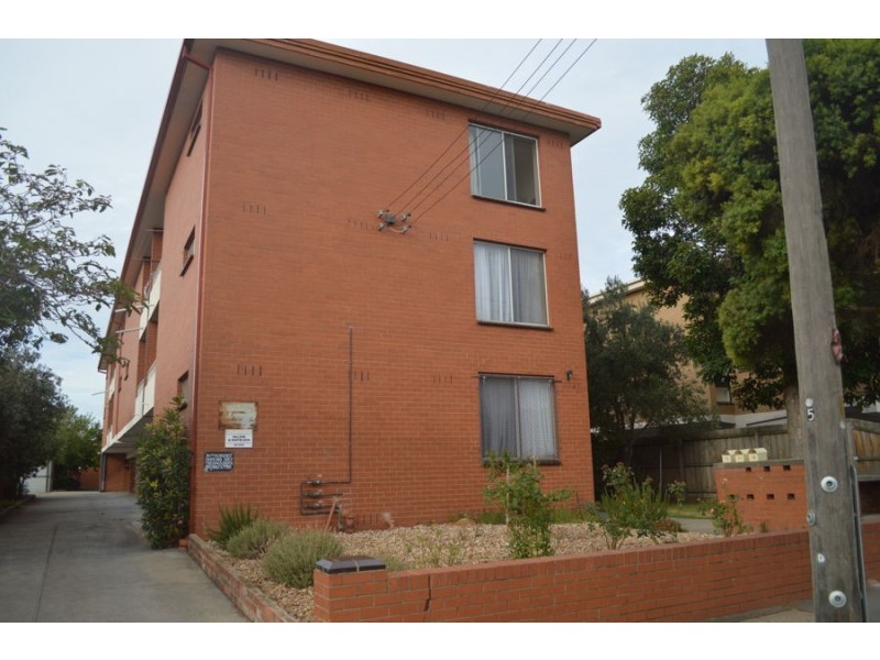 4/5 Jessie Street, Coburg VIC 3058