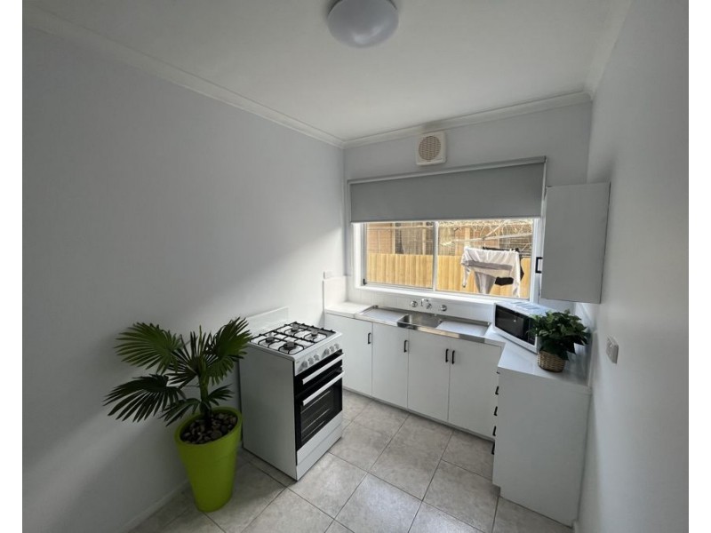 2/27 Stewart Street, Brunswick VIC 3056