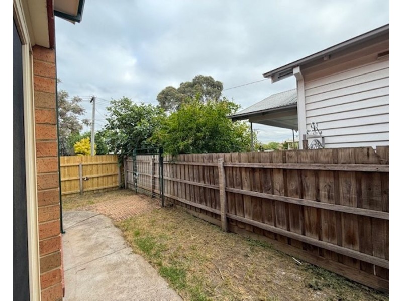 1/2 Hamilton Street, Brunswick West VIC 3055