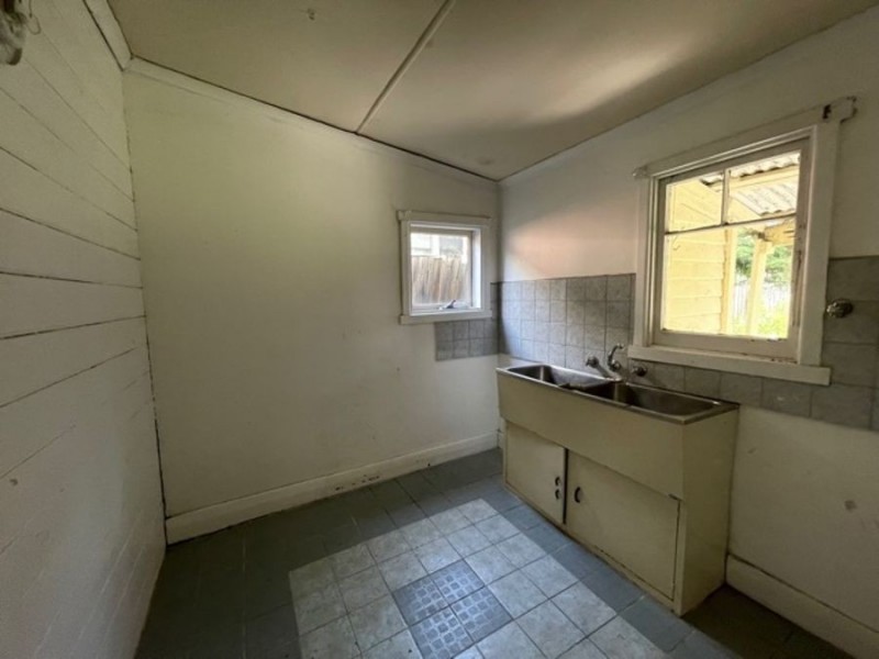 7 Larnoo Avenue, Brunswick West VIC 3055