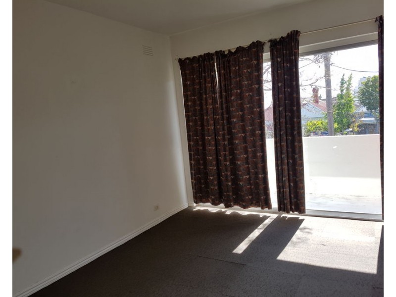 2/33 Staley Street, Brunswick VIC 3056