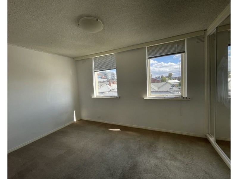 10/55 Decarle Street, Brunswick VIC 3056