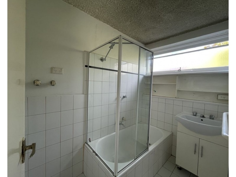 10/55 Decarle Street, Brunswick VIC 3056