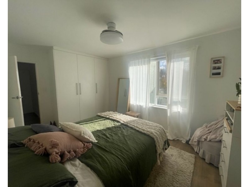 6/2B Loyola Avenue, Brunswick VIC 3056