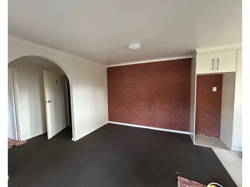 4/13 Baxter Street, Coburg VIC 3058