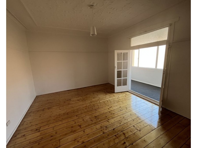 730A Sydney Road, Brunswick VIC 3056