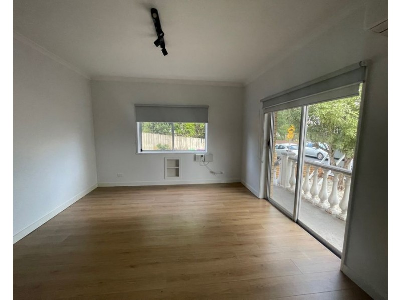 1/27 Stewart Street, Brunswick VIC 3056