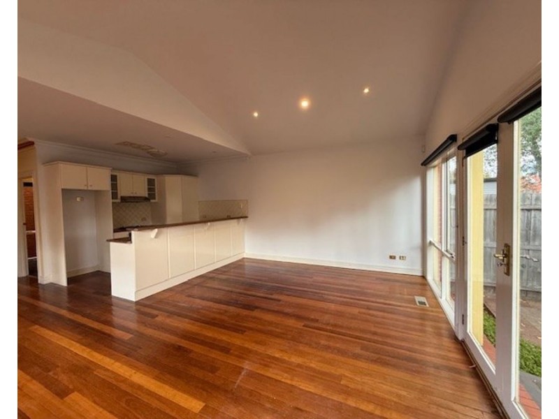 9 Hennessy Street, Brunswick VIC 3056