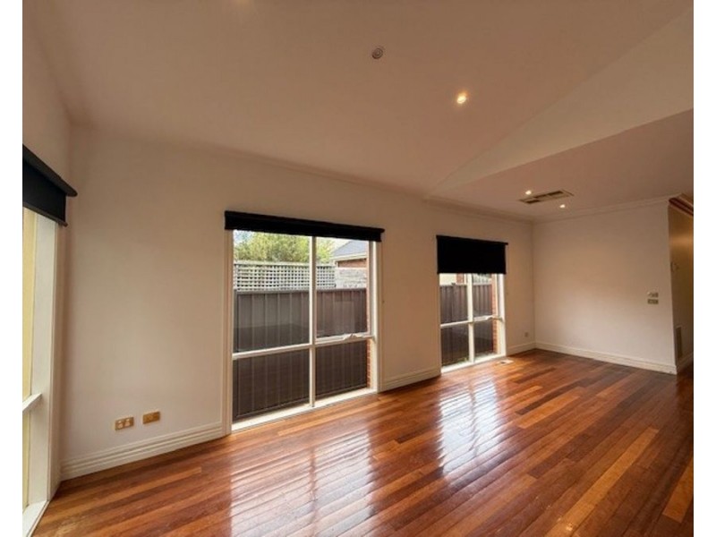 9 Hennessy Street, Brunswick VIC 3056