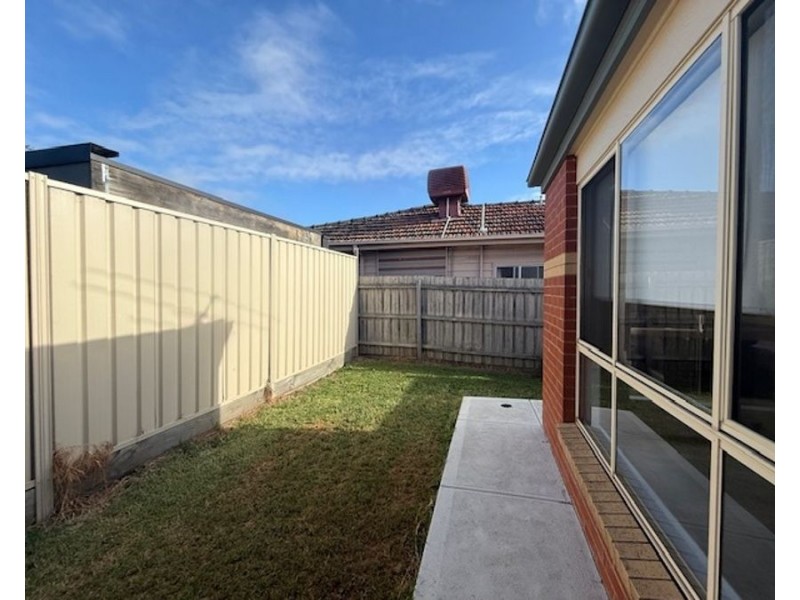 1b Sunshine Street, Pascoe Vale VIC 3044