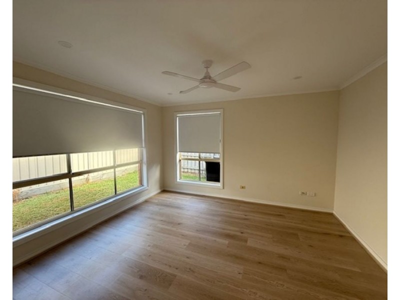 1b Sunshine Street, Pascoe Vale VIC 3044