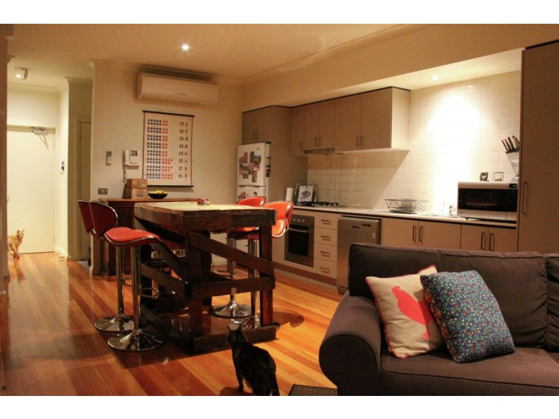 2/11-13 Merrifield Street, Brunswick VIC 3056