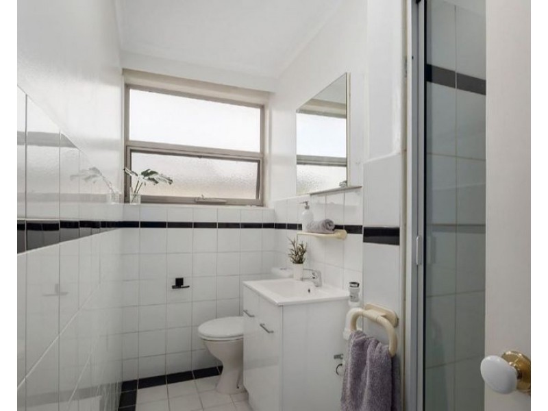 3/13 Clarendon Street, Coburg VIC 3058