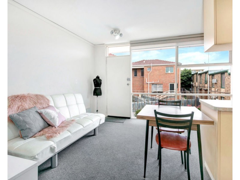 6/3 Passfield Street, Brunswick West VIC 3055