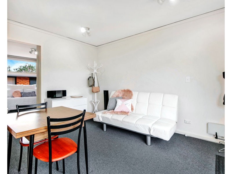 6/3 Passfield Street, Brunswick West VIC 3055