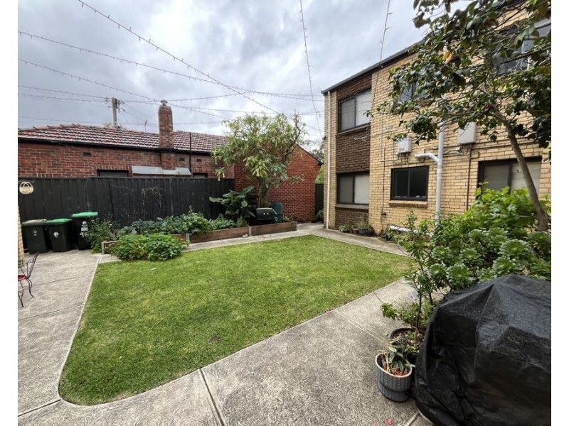 2/96A Stewart Street, Brunswick VIC 3056
