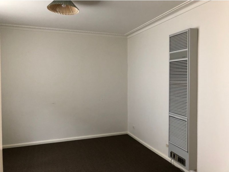 2/64 Decarle Street, Brunswick VIC 3056