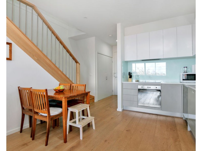 2/222 Keilor Road, Essendon VIC 3040
