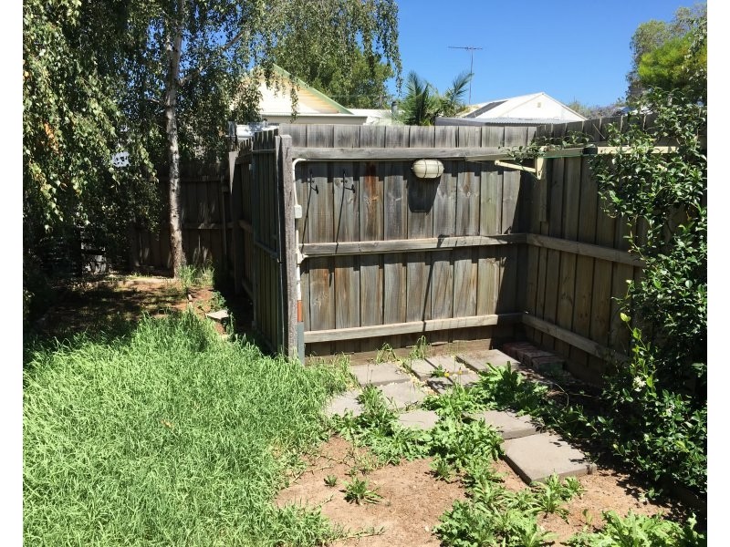 1/138 Albert Street, Brunswick VIC 3056