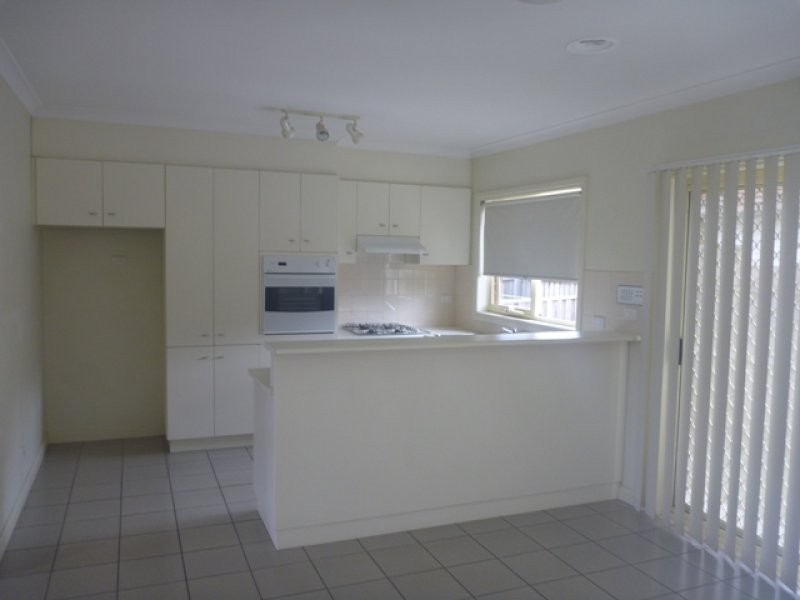2/244 Melrose Drive, Tullamarine VIC 3043