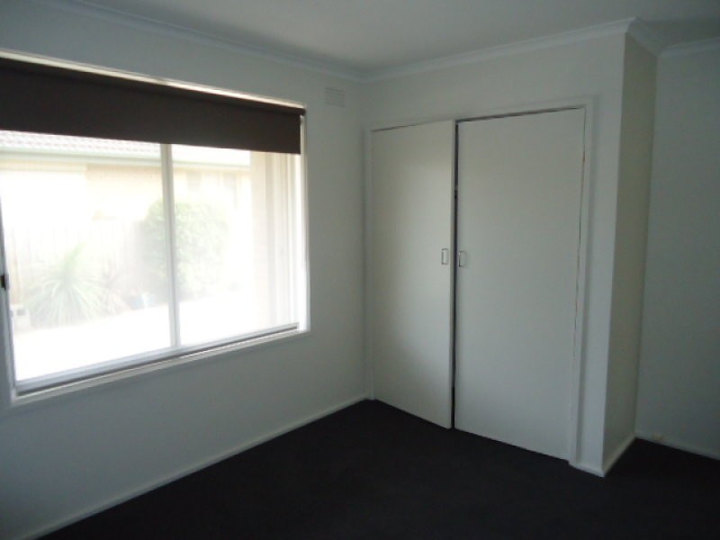 2/29 Waratah Avenue, Tullamarine VIC 3043