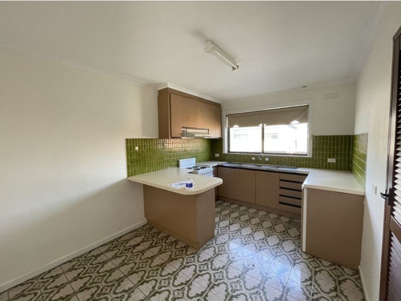 4/17 Saunders Street, Coburg VIC 3058