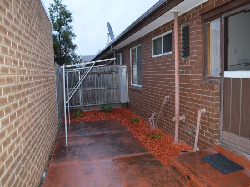 2/33 Hazel Grove, Pascoe Vale VIC 3044
