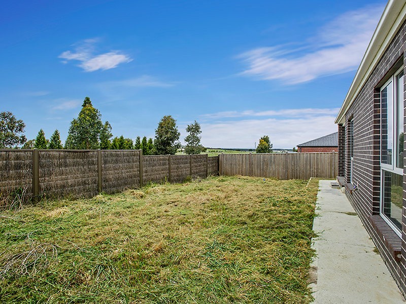 33 Fairhaven Avenue, Beveridge VIC 3753